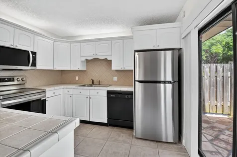 2907 Sw 22nd Circle Delray Beach FL 33445