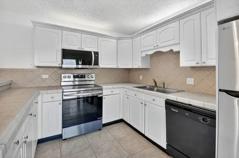 2907 Sw 22nd Circle Delray Beach FL 33445
