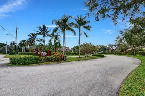 2907 Sw 22nd Circle Delray Beach FL 33445