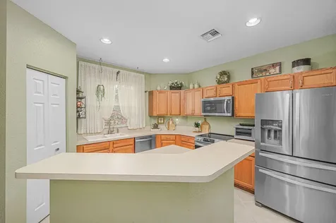 2036 Se Avon Park Drive Port Saint Lucie FL 34952
