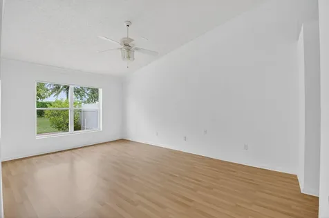 10628 Plainview Circle Boca Raton FL 33498