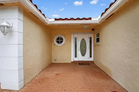 10628 Plainview Circle Boca Raton FL 33498