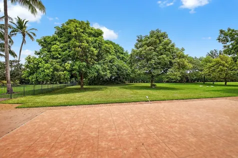 10628 Plainview Circle Boca Raton FL 33498