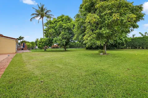 10628 Plainview Circle Boca Raton FL 33498