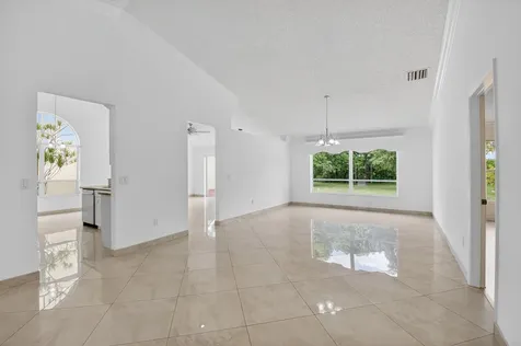 10628 Plainview Circle Boca Raton FL 33498