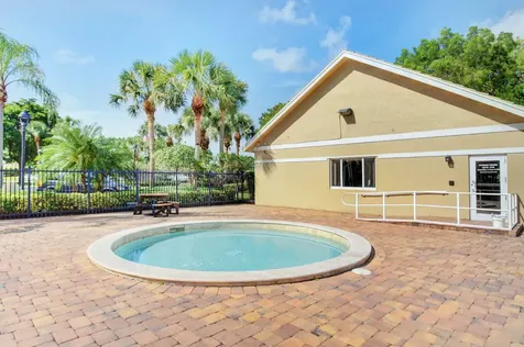 10628 Plainview Circle Boca Raton FL 33498