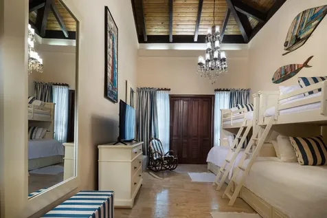 27 37 Casa De Campo DR 22000