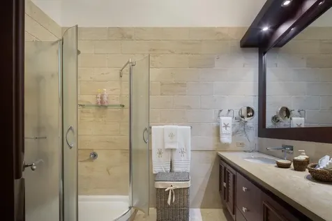 27 37 Casa De Campo DR 22000