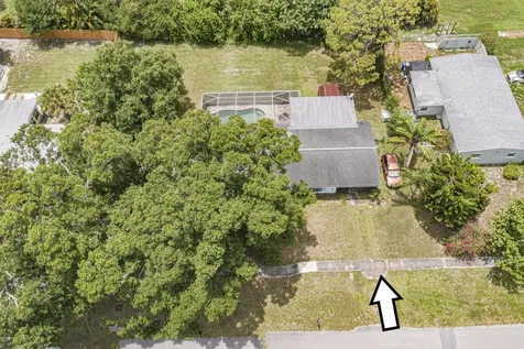 2185 32nd Avenue Vero Beach FL 32960