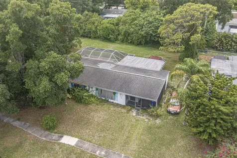 2185 32nd Avenue Vero Beach FL 32960