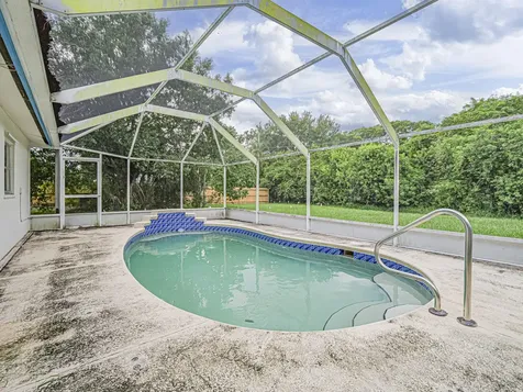 2185 32nd Avenue Vero Beach FL 32960