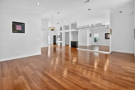 2151 Nw 60th Circle Boca Raton FL 33496