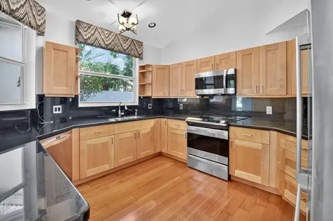 2151 Nw 60th Circle Boca Raton FL 33496