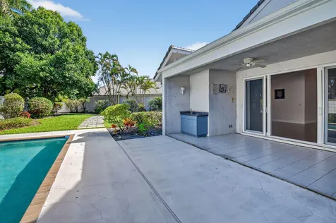 2151 Nw 60th Circle Boca Raton FL 33496