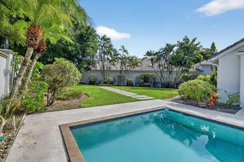 2151 Nw 60th Circle Boca Raton FL 33496