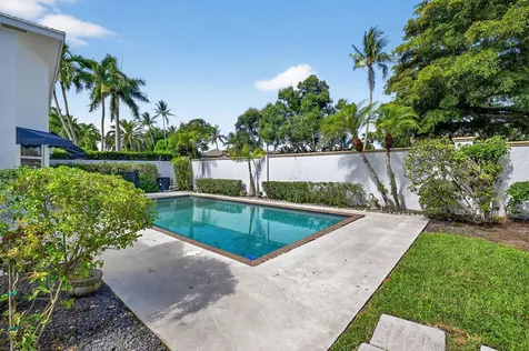 2151 Nw 60th Circle Boca Raton FL 33496