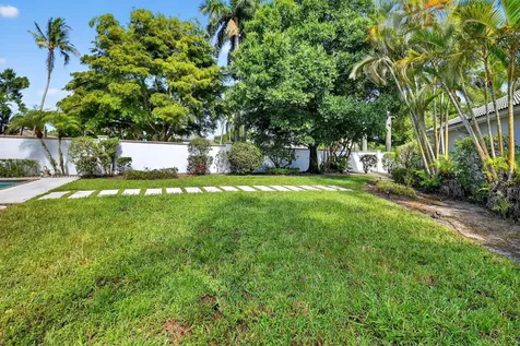 2151 Nw 60th Circle Boca Raton FL 33496