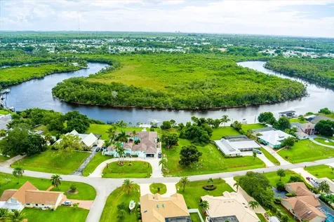 733 SE Hidden River Drive Port Saint Lucie FL 34983