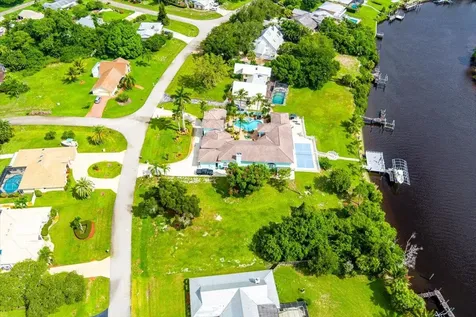 733 SE Hidden River Drive Port Saint Lucie FL 34983