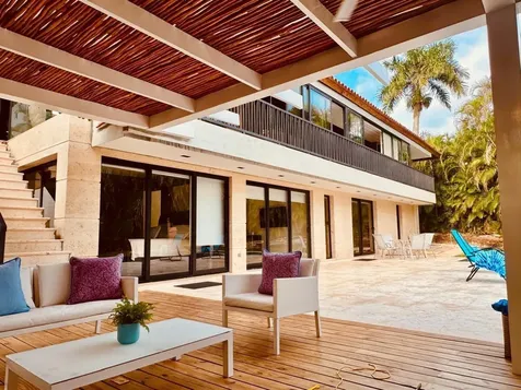 27 00 Casa De Campo DR 22000
