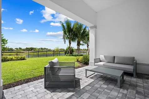 10571 Northbrook Circle Palm Beach Gardens FL 33412
