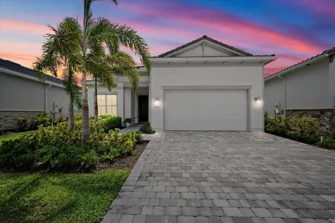 10571 Northbrook Circle Palm Beach Gardens FL 33412