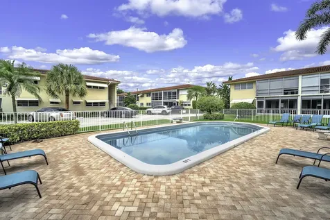 2130 Ne 36th Street Lighthouse Point FL 33064