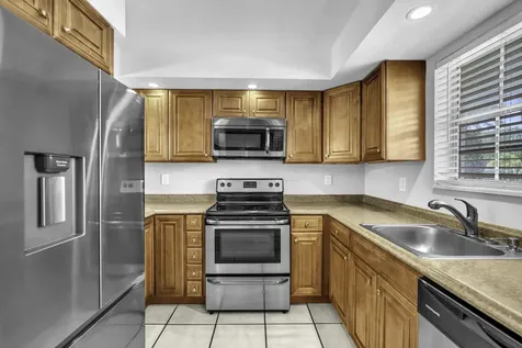 2130 Ne 36th Street Lighthouse Point FL 33064