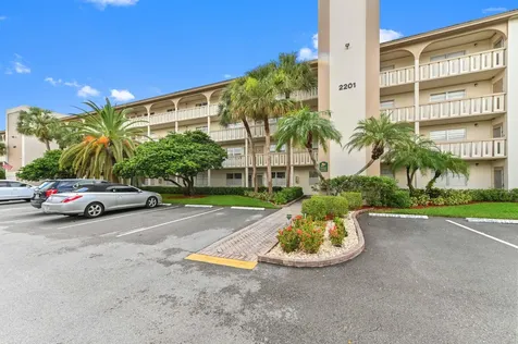 2201 Lucaya Bend Coconut Creek FL 33066