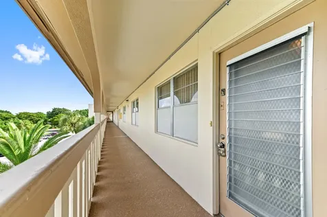 2201 Lucaya Bend Coconut Creek FL 33066