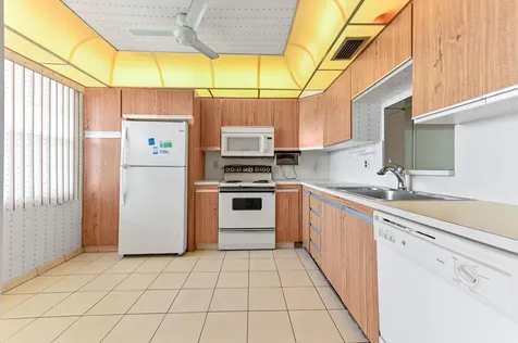 2201 Lucaya Bend Coconut Creek FL 33066