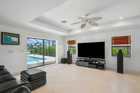 3422 Se Fairway Stuart FL 34997