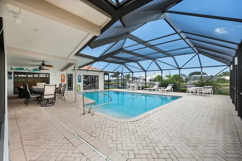 3422 Se Fairway Stuart FL 34997