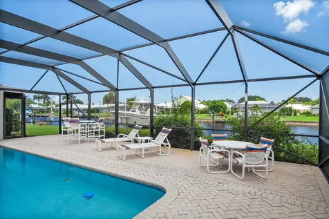 3422 Se Fairway Stuart FL 34997