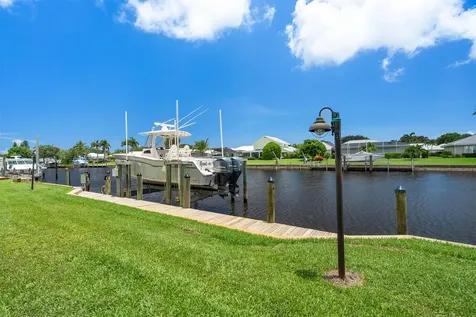 3422 Se Fairway Stuart FL 34997