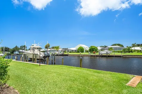 3422 Se Fairway Stuart FL 34997
