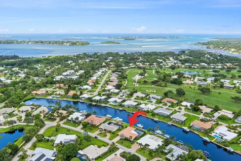 3422 Se Fairway Stuart FL 34997