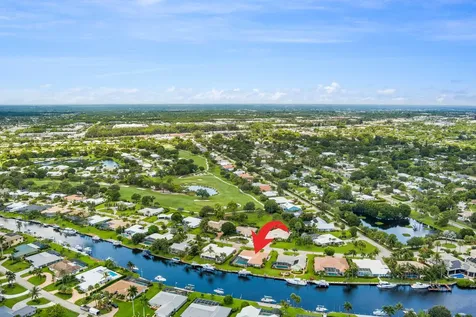 3422 Se Fairway Stuart FL 34997
