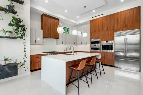 450 Ne 10th Street Boca Raton FL 33432