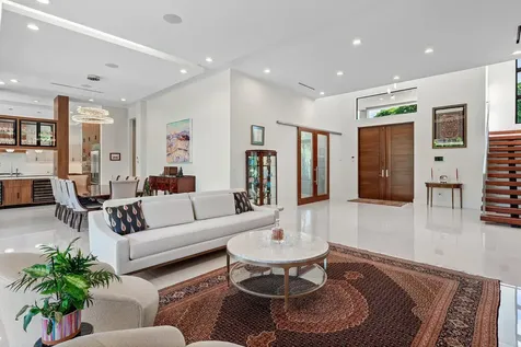 450 Ne 10th Street Boca Raton FL 33432