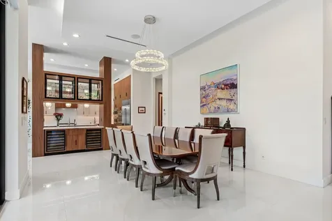 450 Ne 10th Street Boca Raton FL 33432