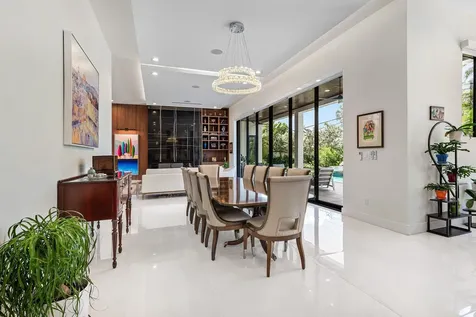 450 Ne 10th Street Boca Raton FL 33432