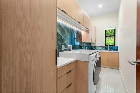450 Ne 10th Street Boca Raton FL 33432