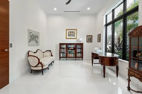 450 Ne 10th Street Boca Raton FL 33432