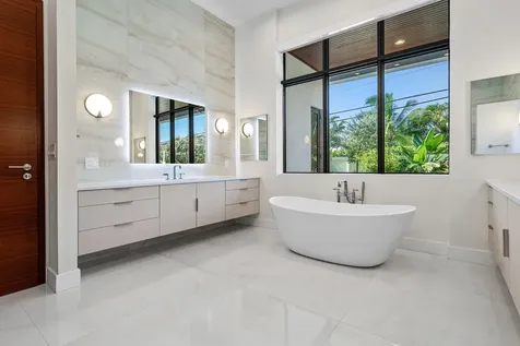 450 Ne 10th Street Boca Raton FL 33432