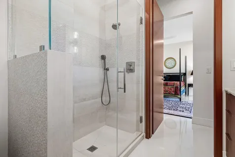 450 Ne 10th Street Boca Raton FL 33432