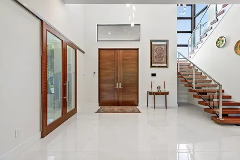 450 Ne 10th Street Boca Raton FL 33432