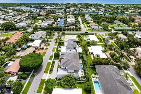 450 Ne 10th Street Boca Raton FL 33432