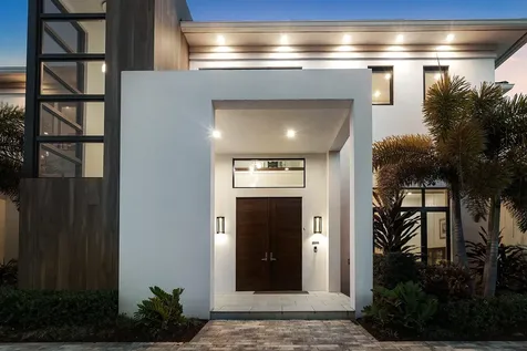 450 Ne 10th Street Boca Raton FL 33432