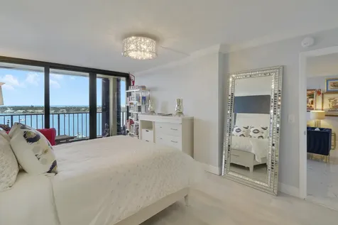 130 Lakeshore Drive North Palm Beach FL 33408